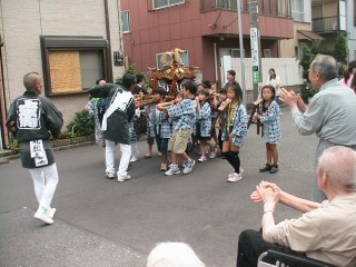 201211_mikoshi04.JPG