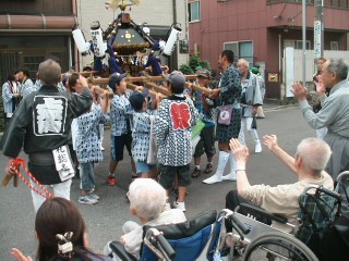 201211_mikoshi03.JPG